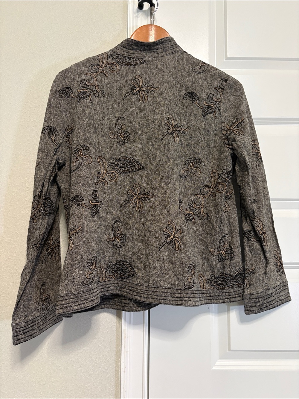 Gray Embroidered Button-Front Jacket - Picture 5 of 6